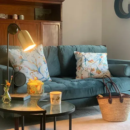Room In House - Villa Tranberg An Exclusive Fully Serviced House Hotel In Central Algarve Casa de hóspedes Tunes