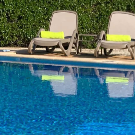 Room In House - Villa Tranberg An Exclusive Fully Serviced House Hotel In Central Algarve 게스트하우스 Tunes